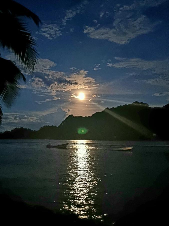 Paradise Island Beach Hotel Isla Grande Exteriér fotografie