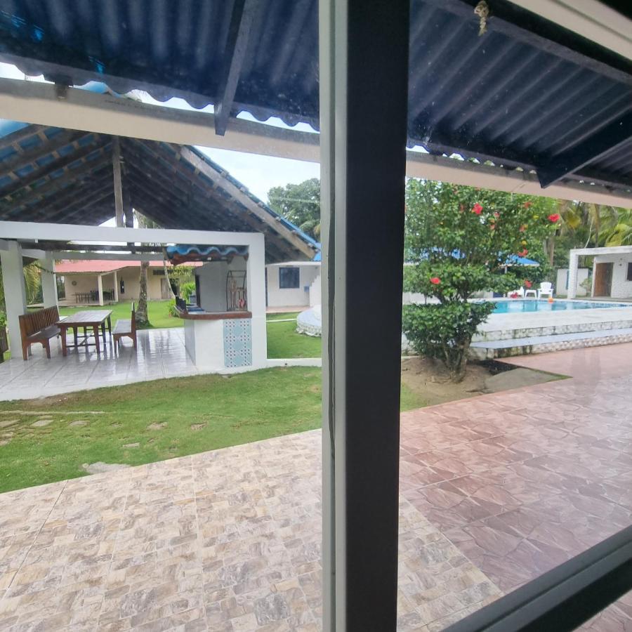 Paradise Island Beach Hotel Isla Grande Exteriér fotografie